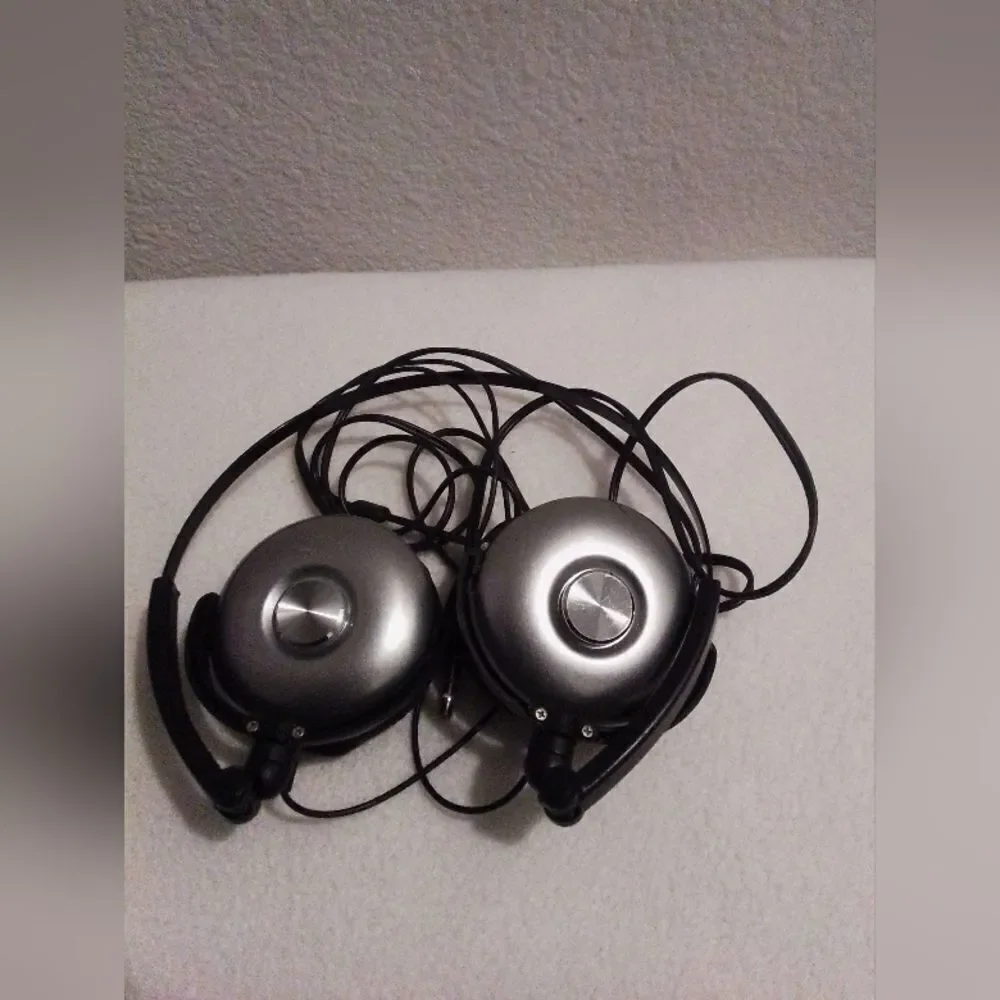 Sleek Silver & Black Foldable Wired Headphones - New”
